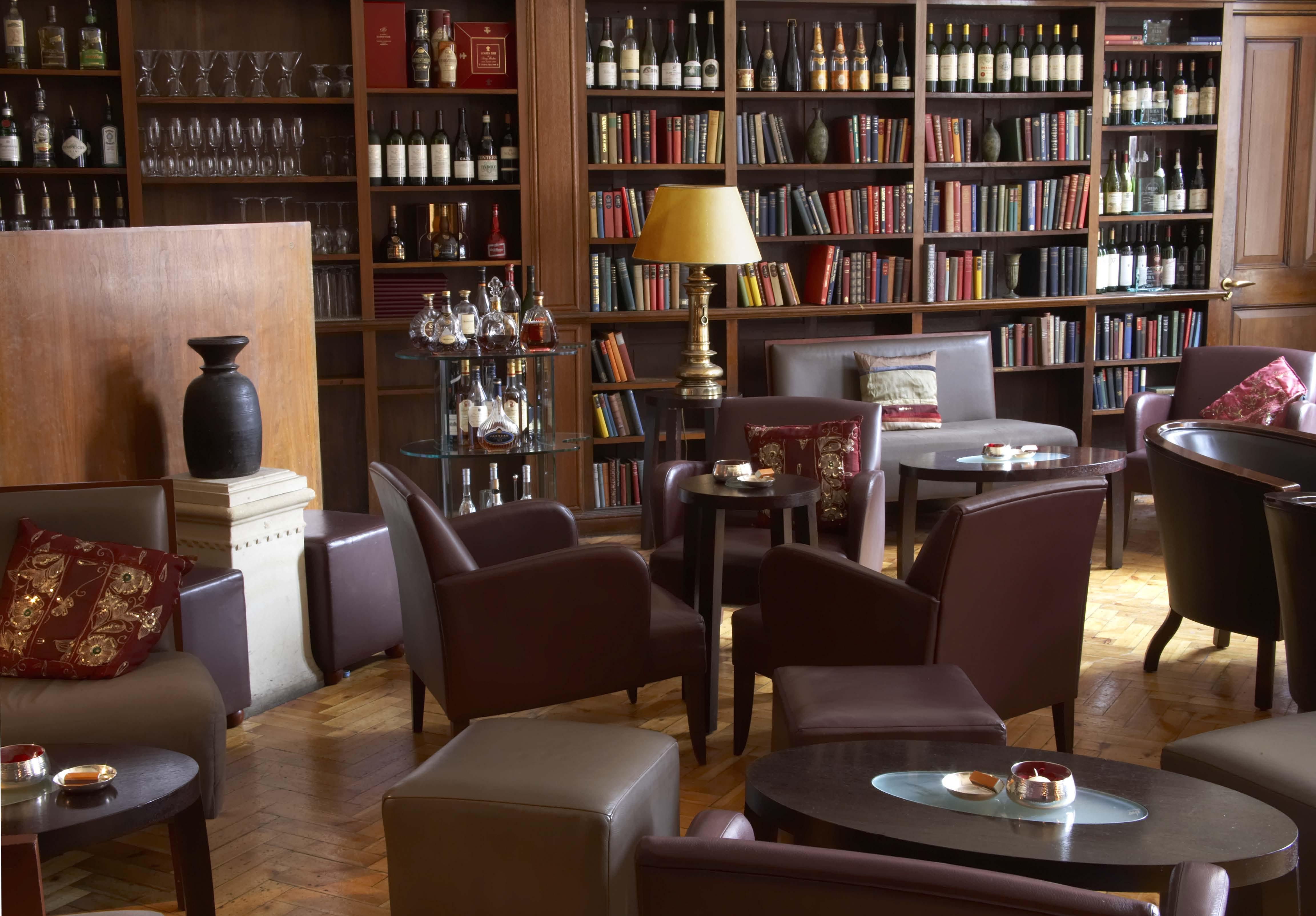 Cinnamon Lakeside Colombo Ngoại thất bức ảnh Library Bar