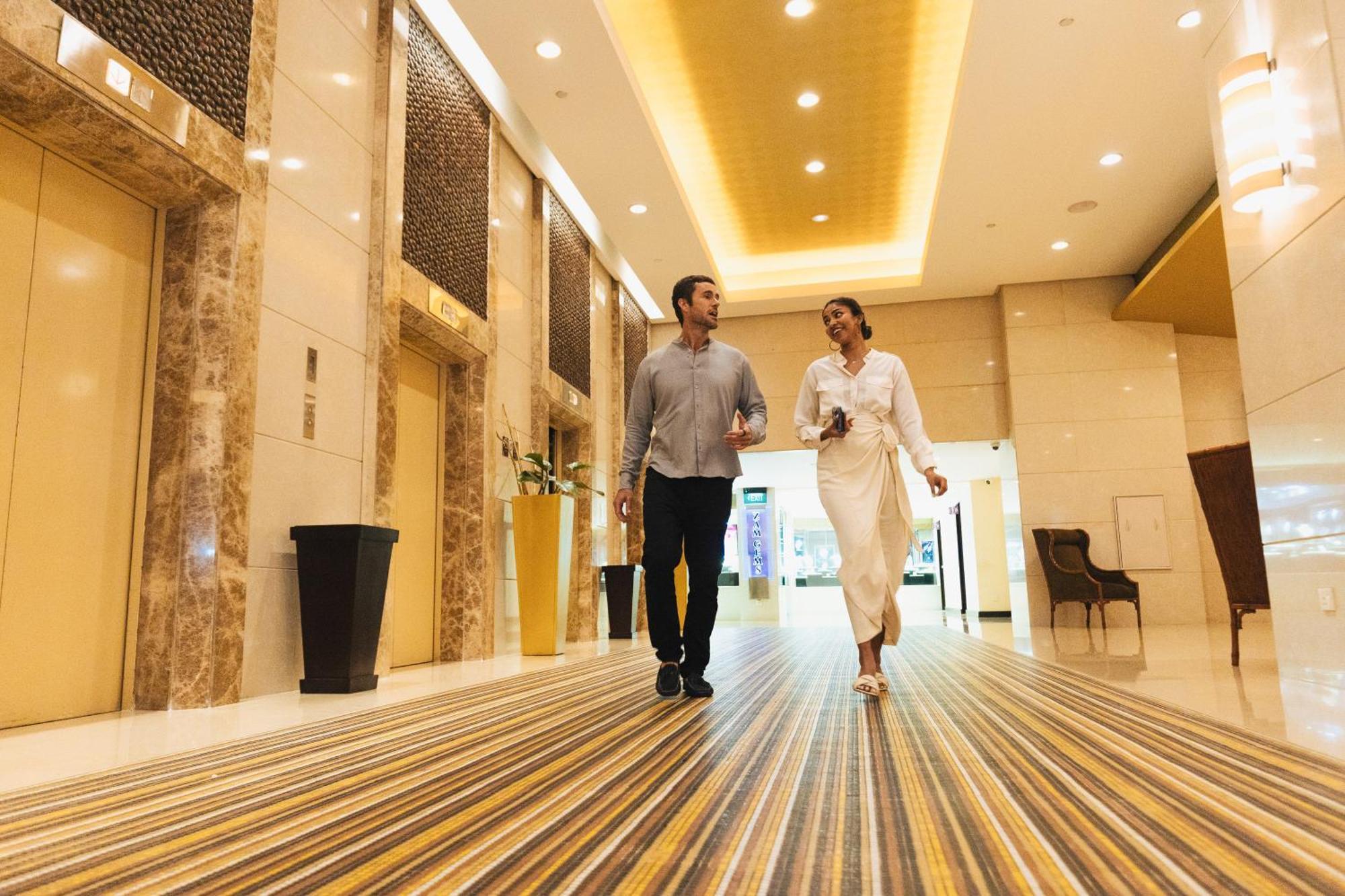 Cinnamon Lakeside Colombo Ngoại thất bức ảnh The lobby of the hotel