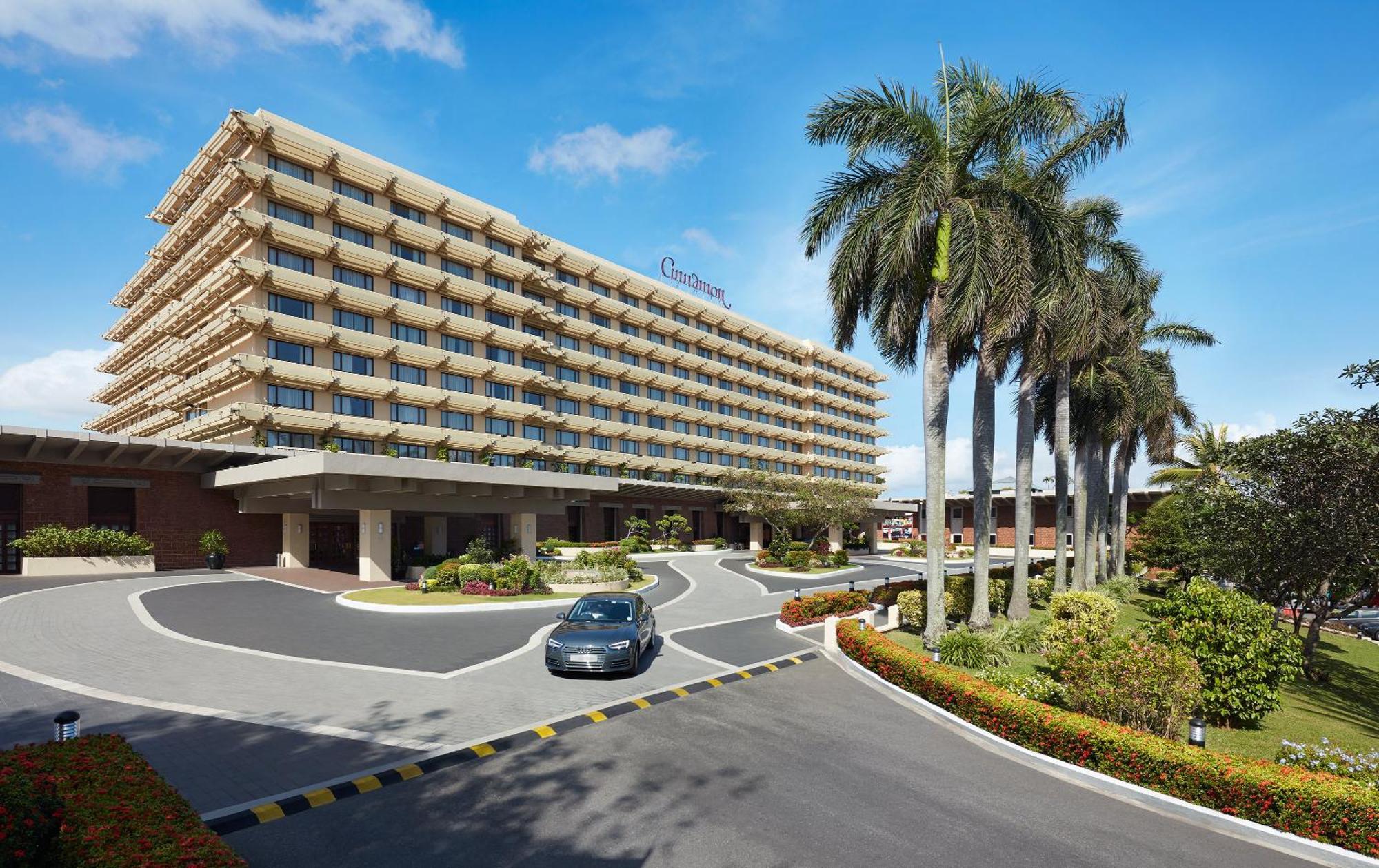 Cinnamon Lakeside Colombo Ngoại thất bức ảnh The hotel in 2015