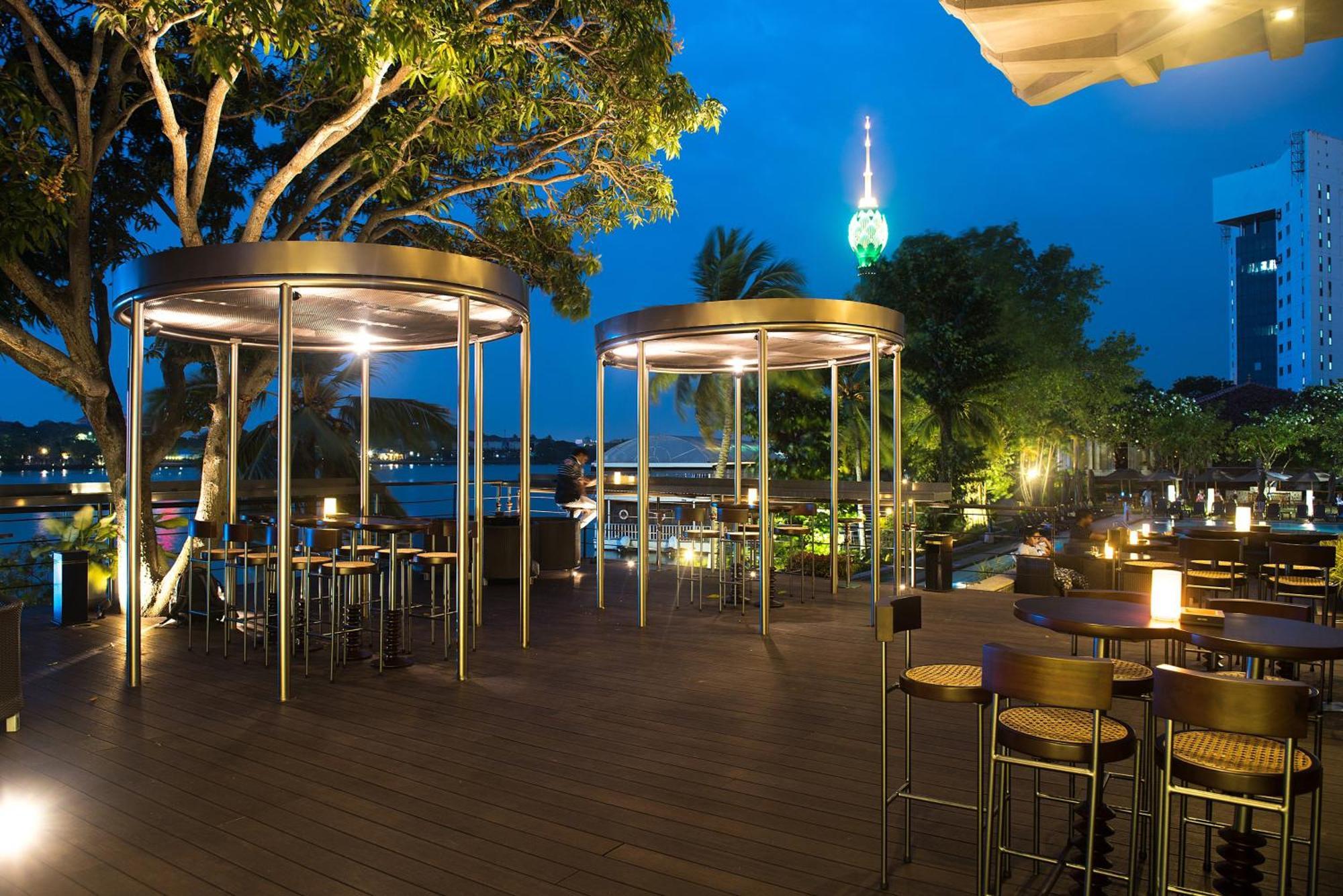 Cinnamon Lakeside Colombo Ngoại thất bức ảnh The Deck