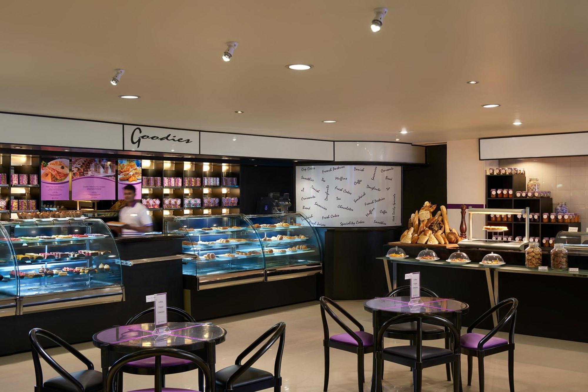 Cinnamon Lakeside Colombo Ngoại thất bức ảnh A pastry shop in Kuala Lumpur, Malaysia