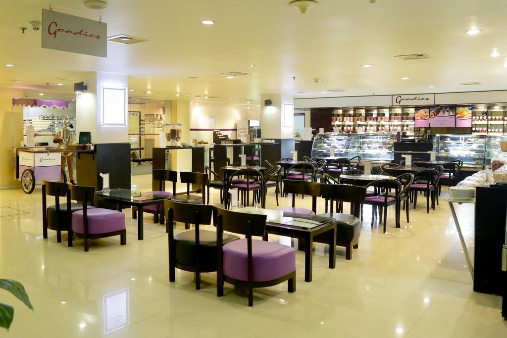 Cinnamon Lakeside Colombo Ngoại thất bức ảnh